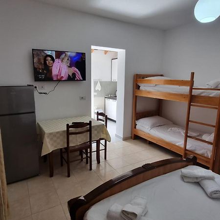 Villa Malaj Vlore Luaran gambar